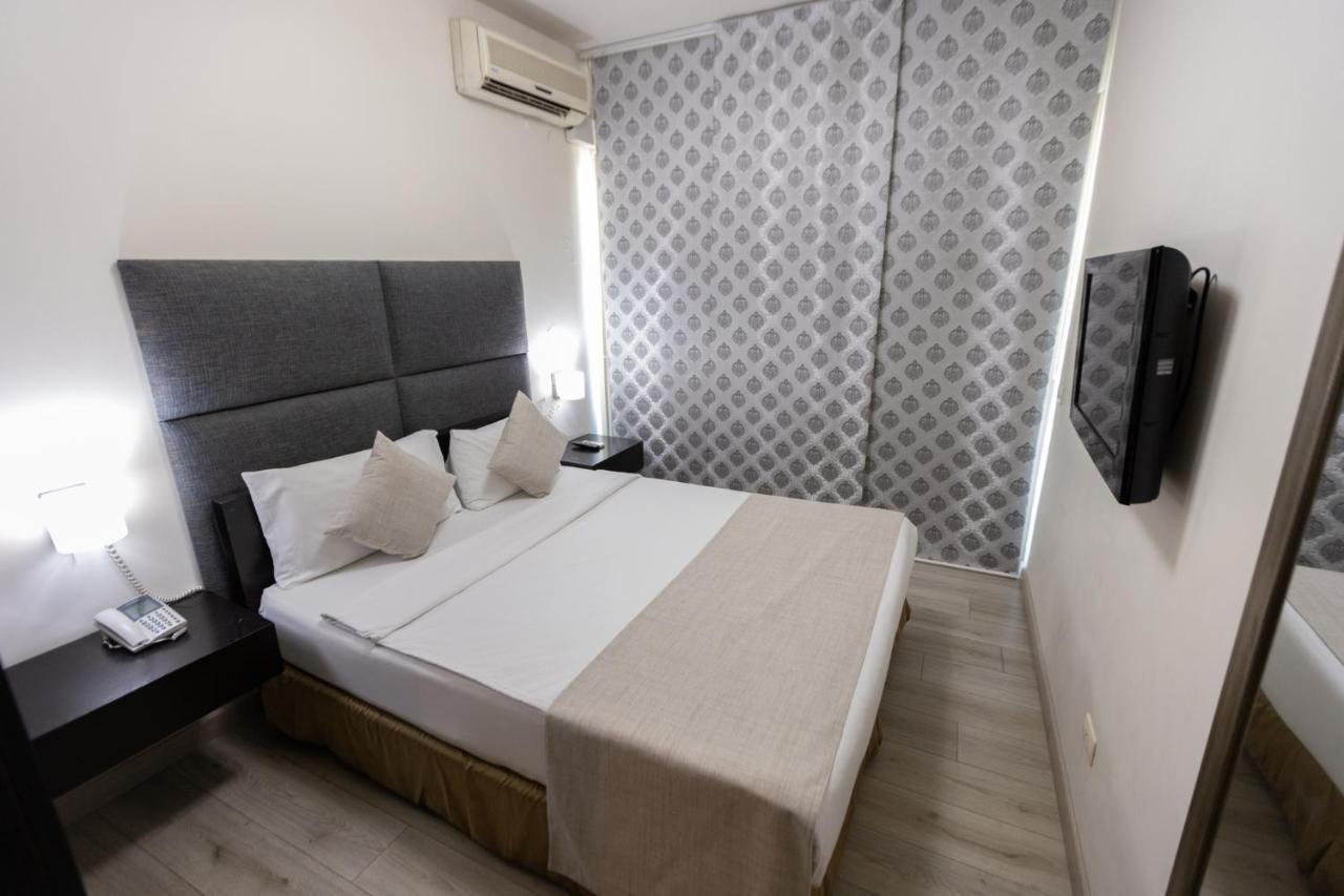 Aparthotel Orient Queen Homes