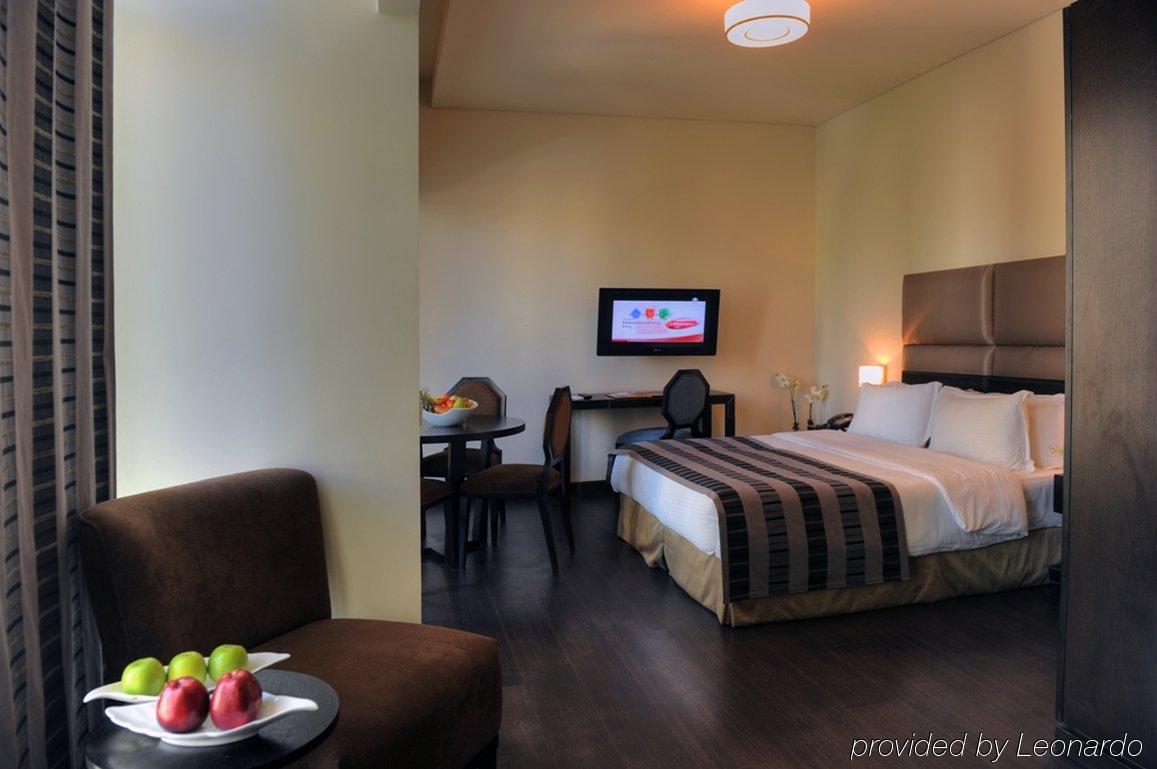 Aparthotel Orient Queen Homes 4*